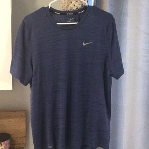 Nike dry fit men s shirt. Navy blue. Size large.